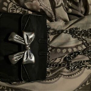 Elegant Black Chain Bag with Silver Bow